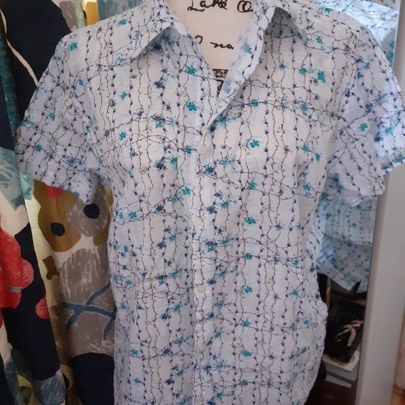 Columbia Tops - Columbia button down casual dress shirt